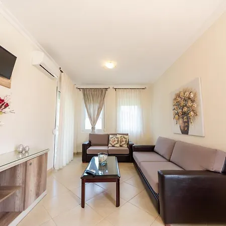 Apartamento Mandani *