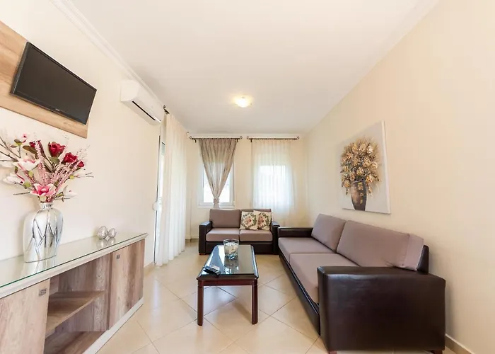 アパート Mandani *