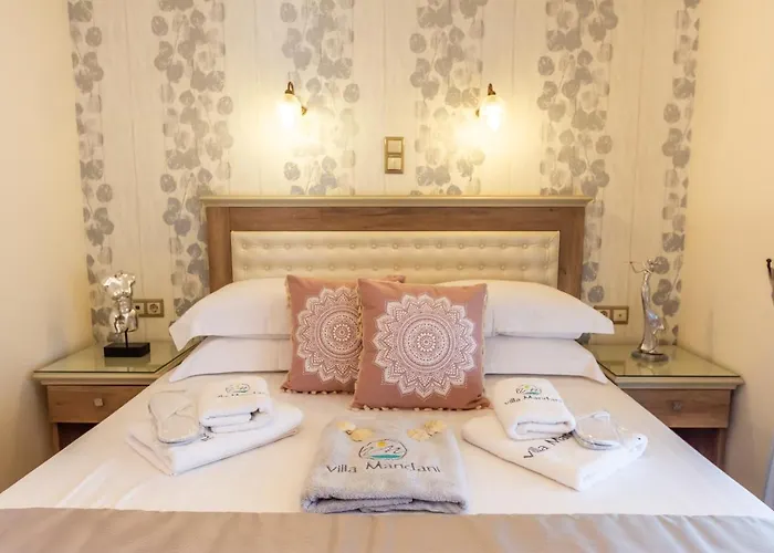 アパート Mandani