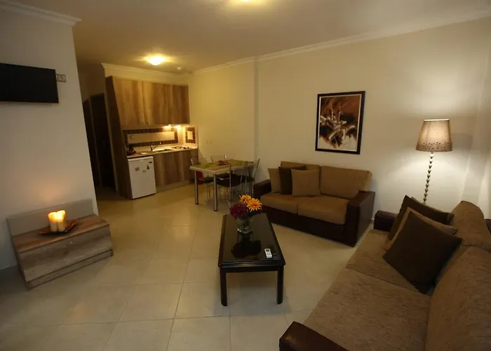 アパート Mandani タソス