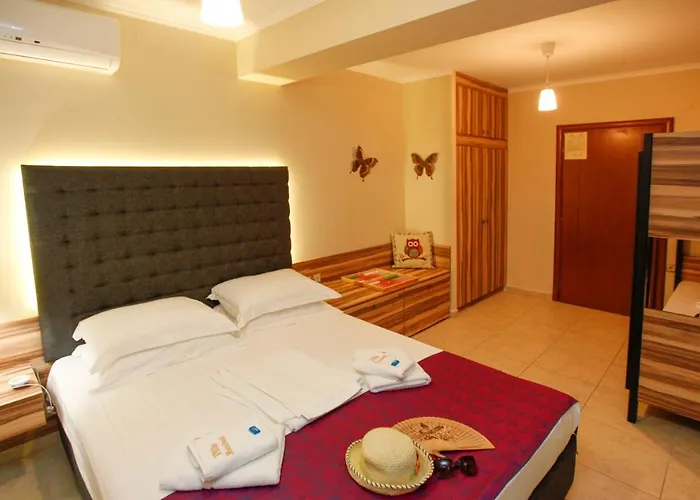 Mandani アパート タソス